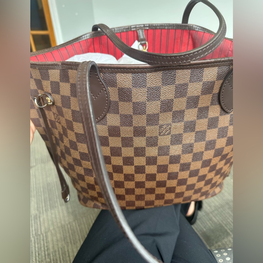 Authentic Louis Vuitton never full  Tote Bag